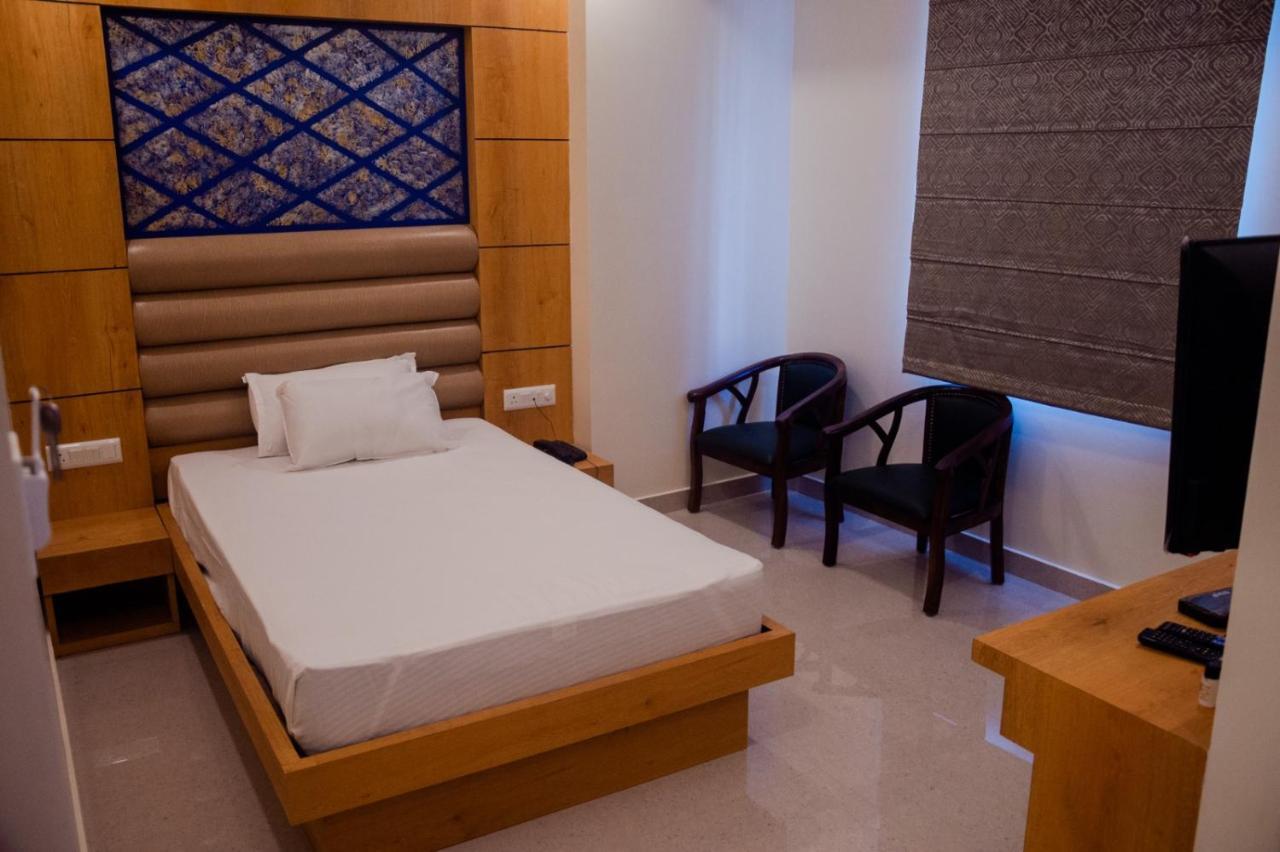 Hotel Grand Lotus Dimāpur Exterior foto